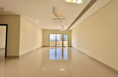 Apartment - 2 Bedrooms - 2 Bathrooms for rent in Marina Tower 23 - Marina District - Lusail