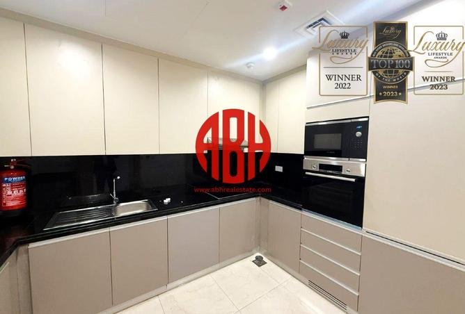 982539 - Property Image 3