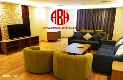 Living Room image for: Apartment - 3 Bedrooms - 3 Bathrooms for rent in Baraha North 1 - Baraha North Apartments - Msheireb Downtown Doha - Doha, Image 1