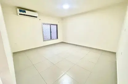 Apartment - 1 Bedroom - 1 Bathroom for rent in Maamoura Villas - Al Maamoura - Doha