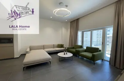 Apartment - 1 Bedroom - 2 Bathrooms for rent in Ramada Commercial Building - Al Rawabi Street - Al Muntazah - Doha