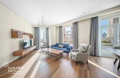 Apartment - 2 Bedrooms - 3 Bathrooms for rent in Floresta Gardens - Floresta Gardens - The Pearl Island - Doha