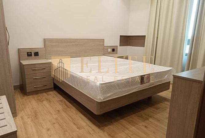 944759 - Property Image 2