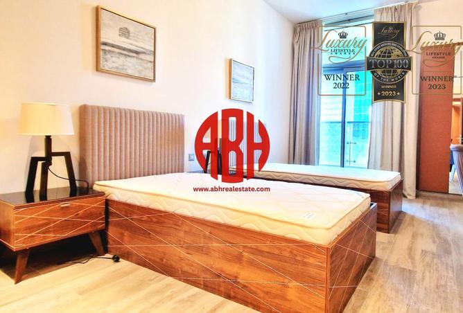 974477 - Property Image 2