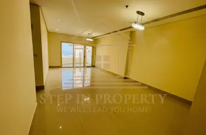 Apartment - 2 Bedrooms - 2 Bathrooms for rent in Marina Residences 195 - Marina District - Lusail