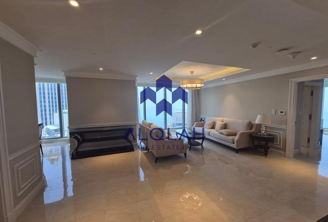 883719 - Property Image 2