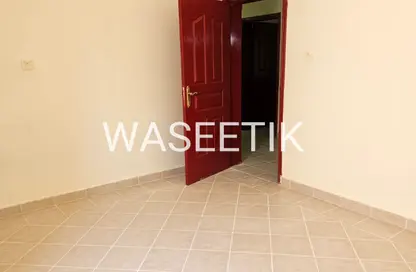 فيلا - 5 غرف نوم - 4 حمامات للايجار في فلل عين خالد - عين خالد - الدوحة