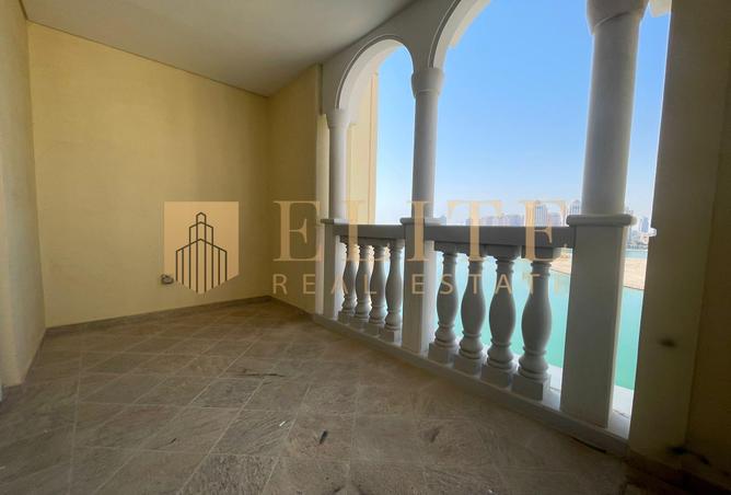 965308 - Property Image 2