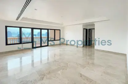 Apartment - 2 Bedrooms - 3 Bathrooms for sale in West Porto Drive - Porto Arabia - The Pearl Island - Doha
