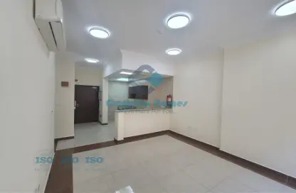 Apartment - 2 Bedrooms - 2 Bathrooms for rent in Al Mansoura - Al Mansoura - Doha