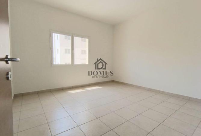 946657 - Property Image 2