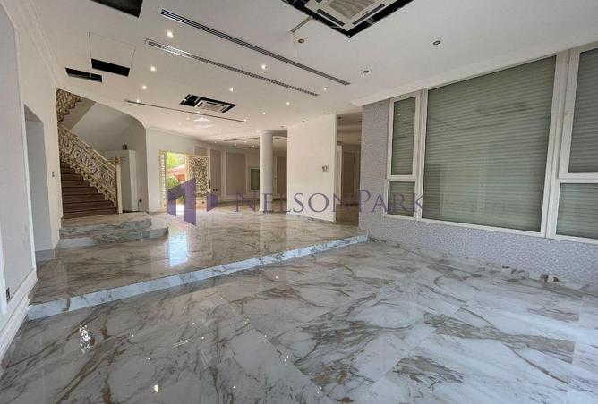 940898 - Property Image 2
