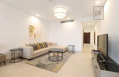 Apartment - Studio - 1 Bathroom for rent in Al Mutahidah Tower - Viva Bahriyah - The Pearl Island - Doha