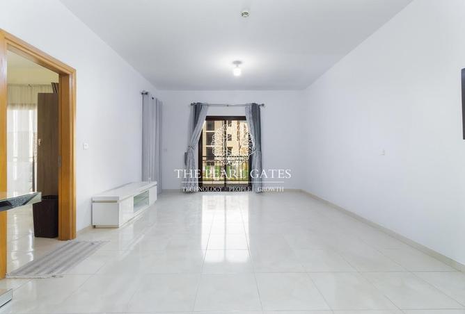 865595 - Property Main Image