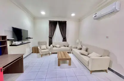 Apartment - 2 Bedrooms - 2 Bathrooms for rent in Old Airport Road - Old Airport Road - Doha