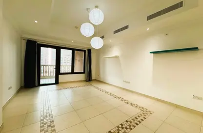 Apartment - 1 Bedroom - 2 Bathrooms for sale in West Porto Drive - Porto Arabia - The Pearl Island - Doha