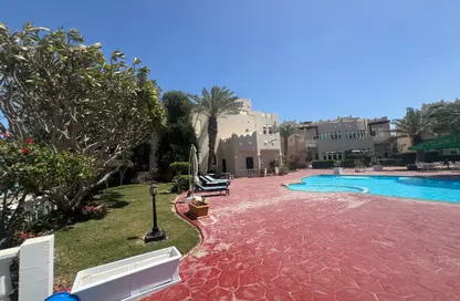 فيلا - 3 غرف نوم - 3 حمامات للايجار في البوابة الجنوبية - بحيرة وست لاجون - الدوحة