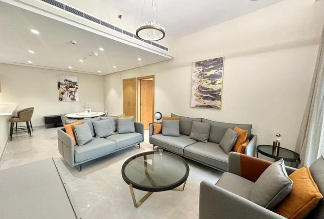 953215 - Property Image 2