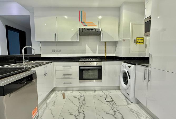 942323 - Property Image 2