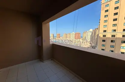Apartment - 1 Bedroom - 2 Bathrooms for rent in East Porto Drive - Porto Arabia - The Pearl Island - Doha