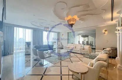 Living Room image for: Penthouse - 7 Bedrooms for rent in Viva West - Viva Bahriyah - The Pearl Island - Doha, Image 1