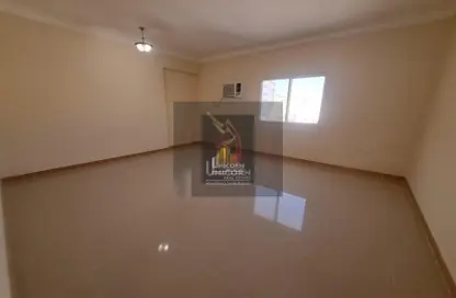 Apartment - 3 Bedrooms - 3 Bathrooms for rent in Al Mansoura - Al Mansoura - Doha