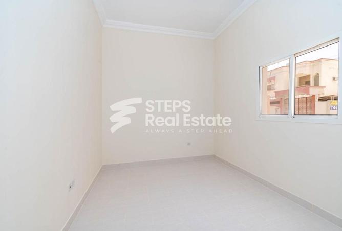 949776 - Property Image 2