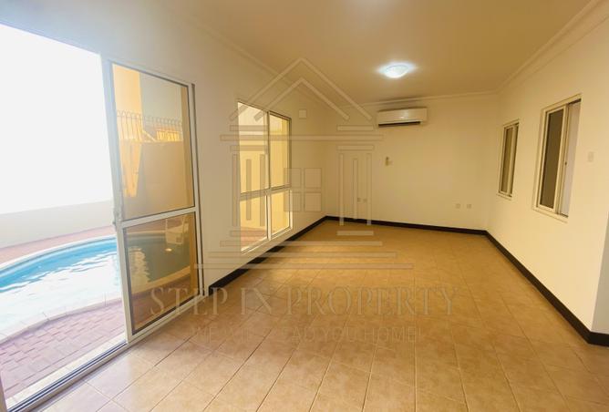 973072 - Property Image 2