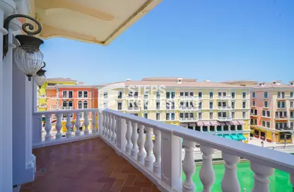 Apartment - 3 Bedrooms - 3 Bathrooms for rent in Carnaval - Qanat Quartier - The Pearl Island - Doha