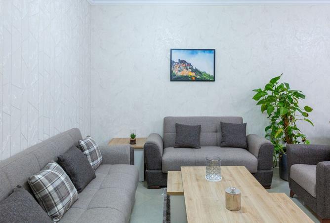 993423 - Property Image 3