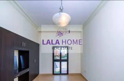Apartment - 3 Bedrooms - 3 Bathrooms for sale in Chateau - Qanat Quartier - The Pearl Island - Doha