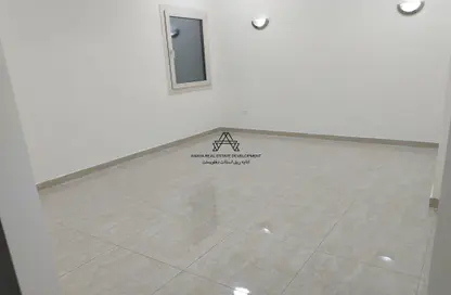 Apartment - 2 Bedrooms - 2 Bathrooms for rent in Al Mansoura - Al Mansoura - Doha