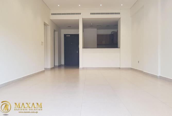 930538 - Property Image 2