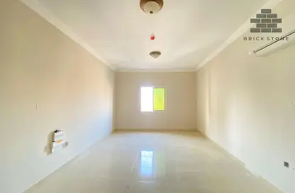 Apartment - 1 Bedroom - 1 Bathroom for rent in Umm Ghwailina Comm - Umm Ghuwalina - Umm Ghuwailina - Doha