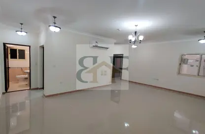 Apartment - 2 Bedrooms - 3 Bathrooms for rent in Al Mansoura - Al Mansoura - Doha