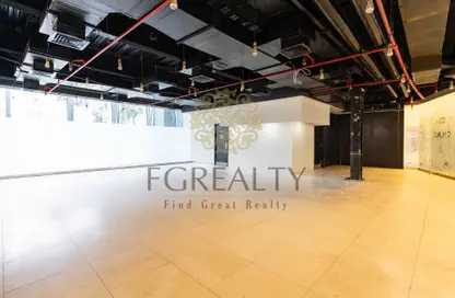 Shop - Studio - 2 Bathrooms for rent in Al Shatt Street - West Bay - Doha