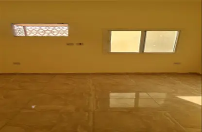سكن عمال - استوديو - 8 حمامات للايجار في المنطقة الصناعية القديمة - الريان - الدوحة