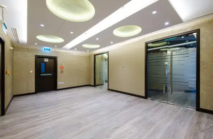 Office Space - Studio - 2 Bathrooms for rent in Al Beshairiya Street - Al Hitmi - Doha