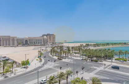 Apartment - 2 Bedrooms - 3 Bathrooms for sale in Marina Tower 02 - Marina District - Lusail