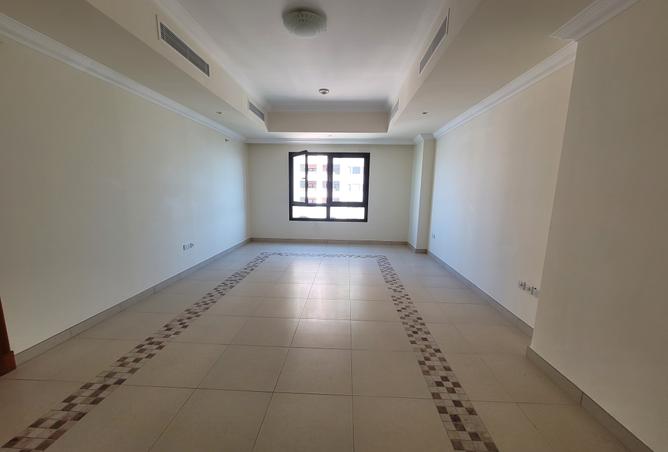 964348 - Property Image 2