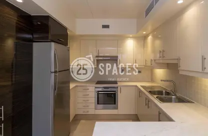 Apartment - 1 Bedroom - 2 Bathrooms for rent in Carnaval - Qanat Quartier - The Pearl Island - Doha