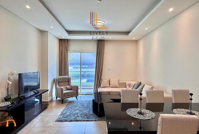 948561 - Property Image 2
