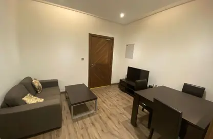 شقة - غرفة نوم - 1 حمام للايجار في شقق مساكن المطار القديم - طريق المطار القديم - الدوحة