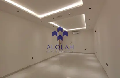 Apartment - 2 Bedrooms - 3 Bathrooms for rent in Nour Al Waab - Al Waab - Doha
