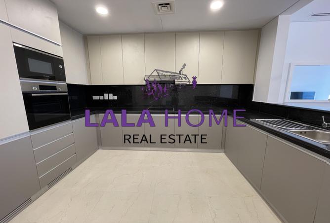 956910 - Property Image 3