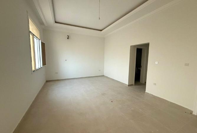 964397 - Property Image 2