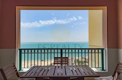 Apartment - 2 Bedrooms - 3 Bathrooms for sale in Viva East - Viva Bahriyah - The Pearl Island - Doha