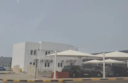 Shop - Studio - 1 Bathroom for rent in Madinat Khalifa North - Madinat Khalifa - Doha