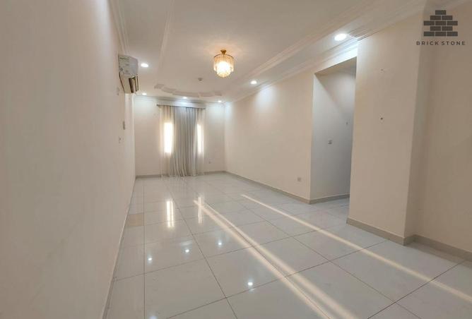 984286 - Property Image 2