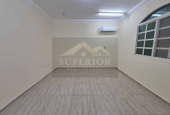 913630 - Property Image 2